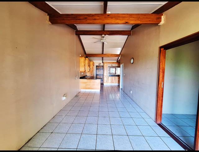 2 BEDROOM TOWNHOUSE FOR SALE IN SHELLY BEACH